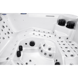 Places allongées dans le Spa Jacuzzi Bora-Bora 6 places de la marque ZigZag SPA