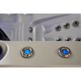 Jets décoratifs rétroéclairés sur Spa Jacuzzi MONACO de la marque ZigZag SPA