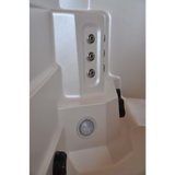 Jets de massage en position debout dans le Spa de nage à turbine Bastia